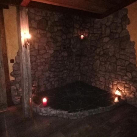 El descanso de Odín ¡Una auténtica posada vikinga! Mataelpino Exterior foto