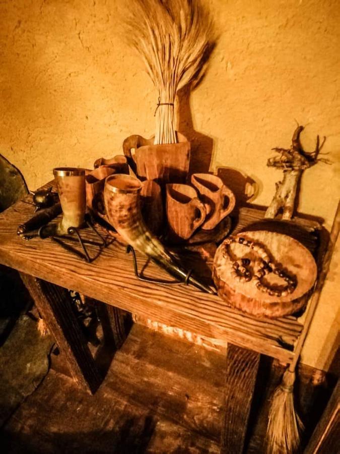 El descanso de Odín ¡Una auténtica posada vikinga! Mataelpino Exterior foto