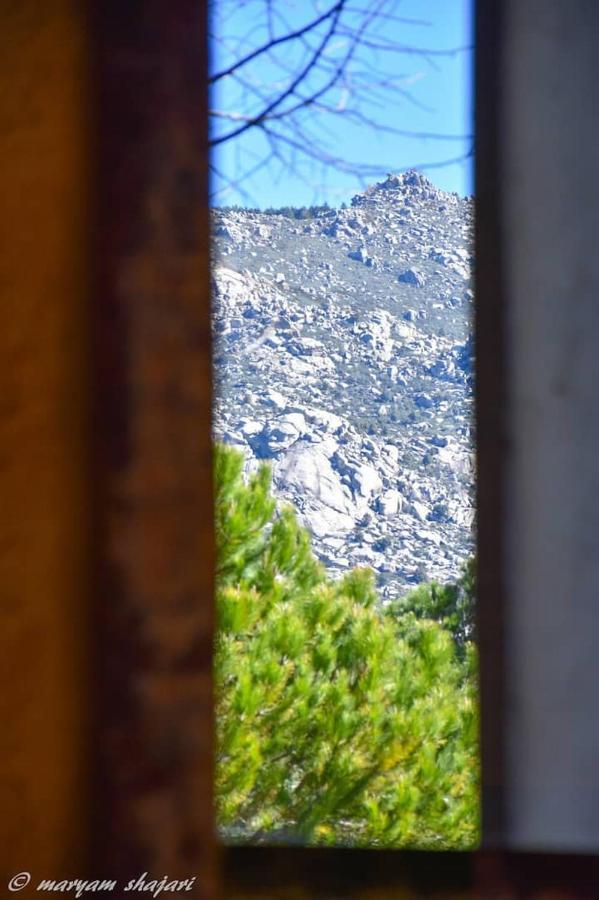El descanso de Odín ¡Una auténtica posada vikinga! Mataelpino Exterior foto